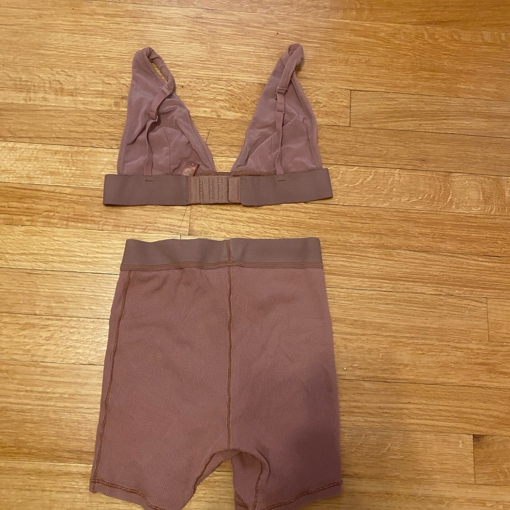 Skims Cotton Rib Boxer - Picture 6 of 6